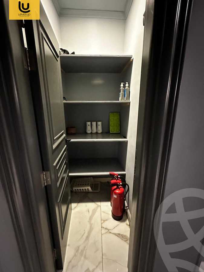 https://aqarmap.com.eg/ar/listing/6017618-for-sale-cairo-new-cairo-compounds-mountain-view-hyde-park