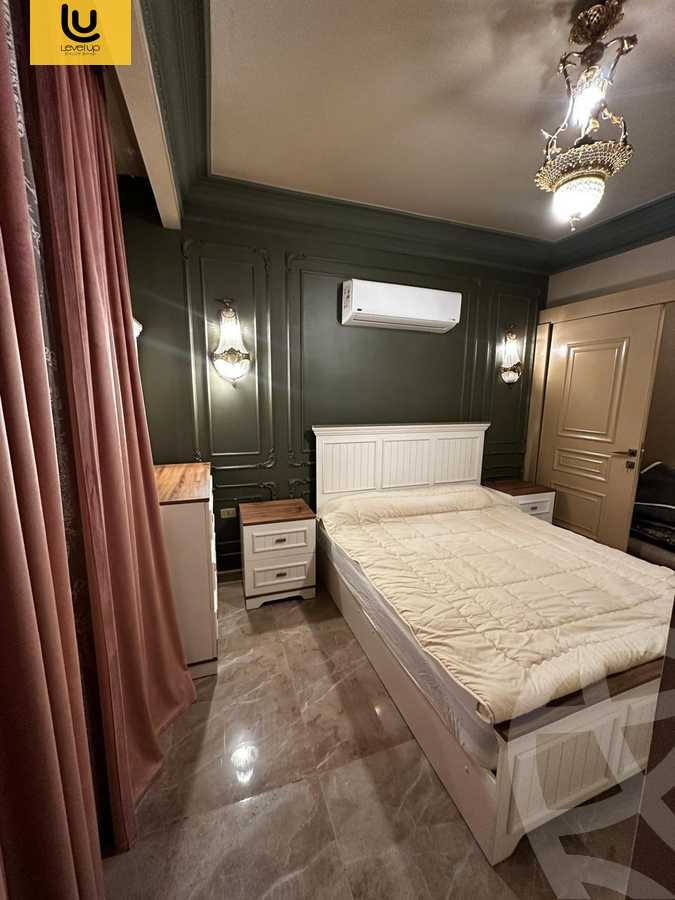 https://aqarmap.com.eg/ar/listing/6017618-for-sale-cairo-new-cairo-compounds-mountain-view-hyde-park