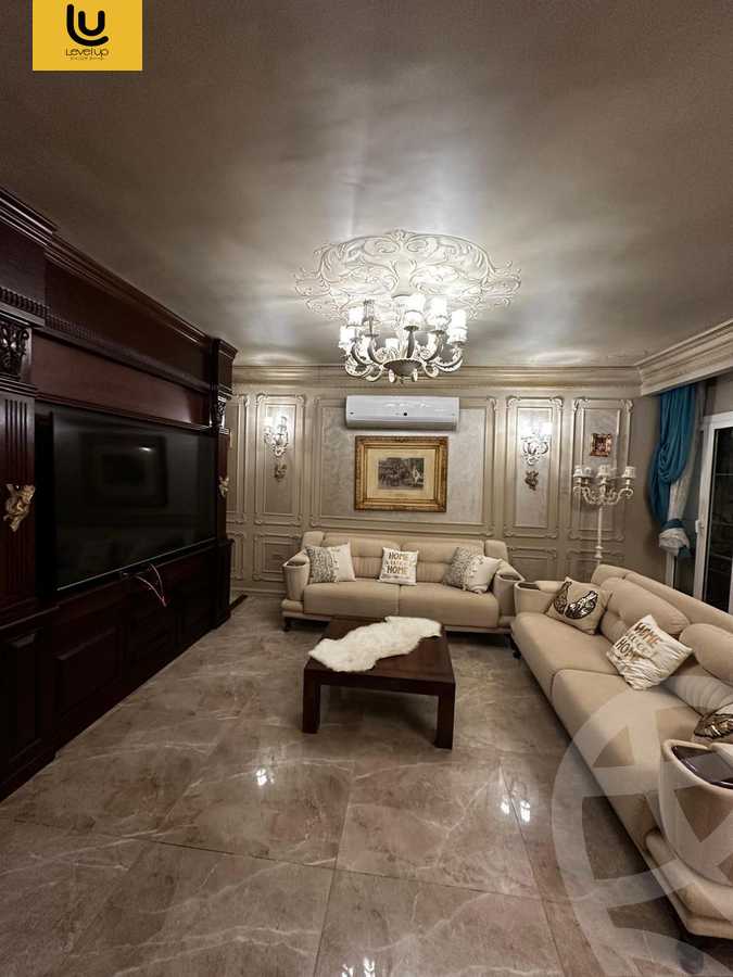 https://aqarmap.com.eg/ar/listing/6017618-for-sale-cairo-new-cairo-compounds-mountain-view-hyde-park