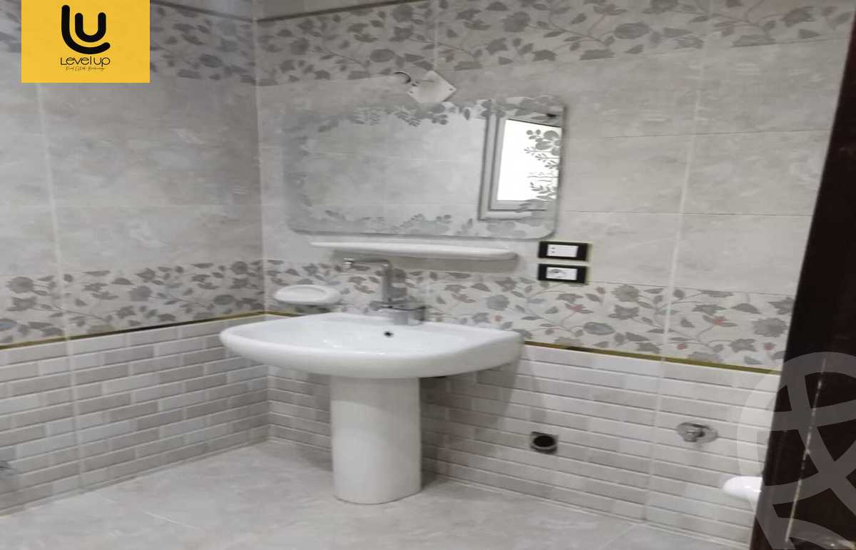https://aqarmap.com.eg/en/listing/6042370-for-rent-cairo-new-cairo-compounds-moon-valley