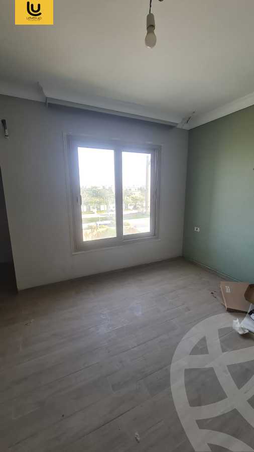 https://aqarmap.com.eg/en/listing/6046538-for-sale-cairo-new-cairo-compounds-moon-valley