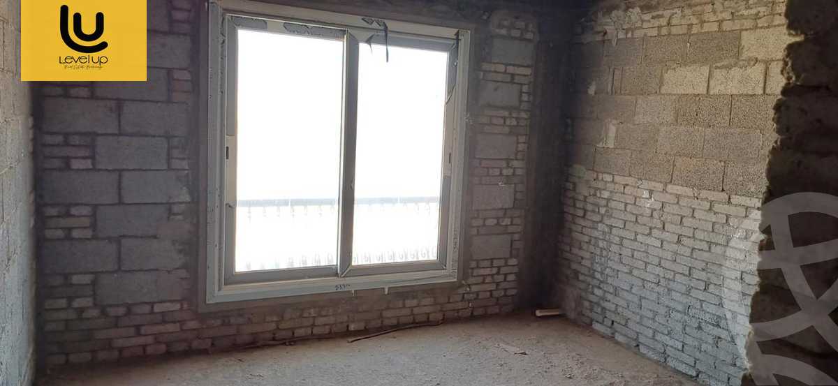 https://aqarmap.com.eg/ar/listing/6104019-for-sale-cairo-new-cairo-compounds-mountain-view-hyde-park