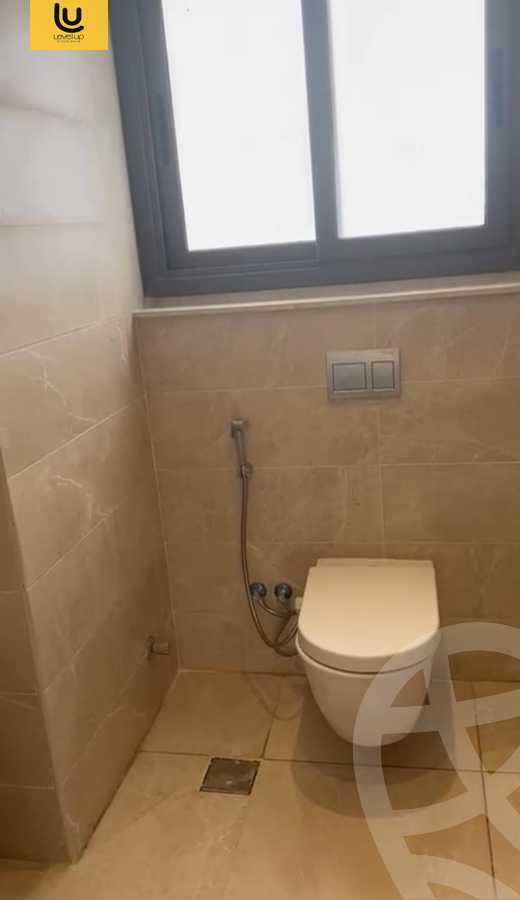 https://aqarmap.com.eg/en/listing/6104286-for-sale-cairo-new-cairo-compounds-fifth-square