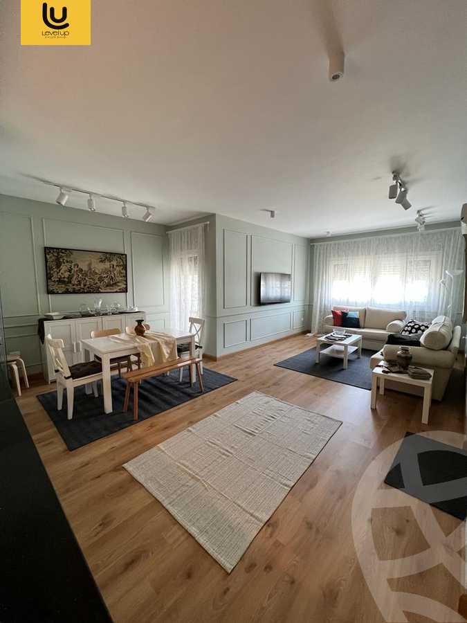 https://aqarmap.com.eg/en/listing/6124247-for-sale-cairo-new-cairo-compounds-mountain-view-hyde-park