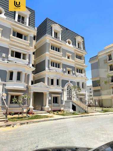 https://aqarmap.com.eg/en/listing/6124286-for-sale-cairo-new-cairo-compounds-mountain-view-hyde-park
