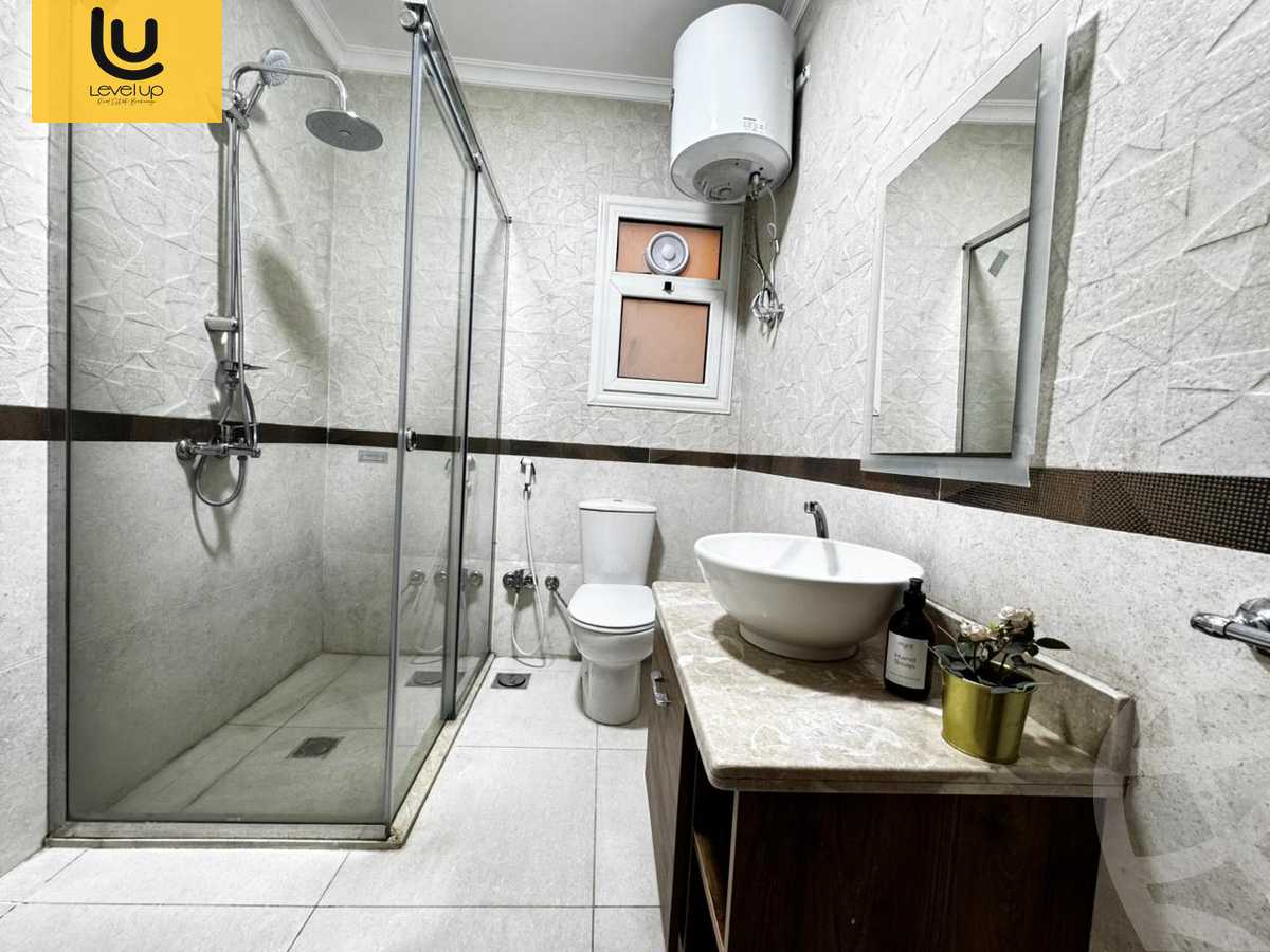 https://aqarmap.com.eg/ar/listing/6132654-for-rent-cairo-new-cairo-compounds-mountain-view-hyde-park