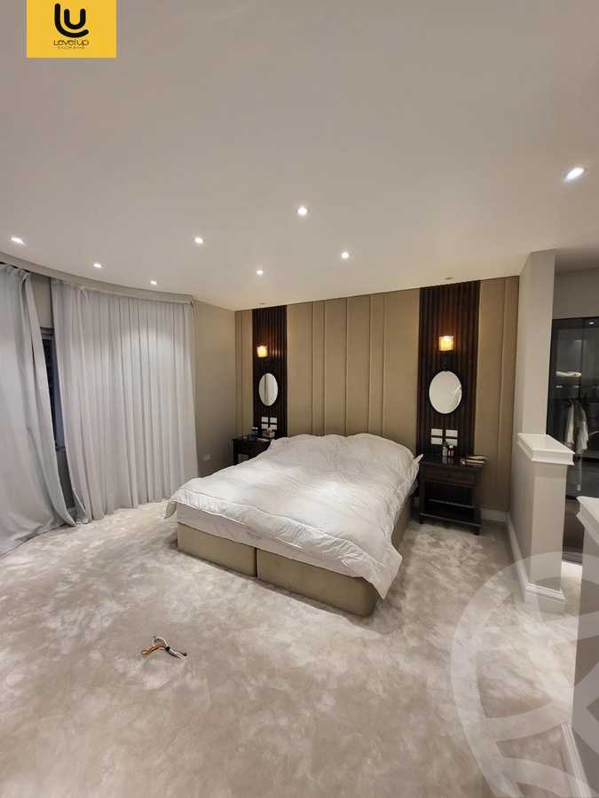 https://aqarmap.com.eg/en/listing/6135586-for-sale-cairo-new-cairo-compounds-mountain-view-hyde-park