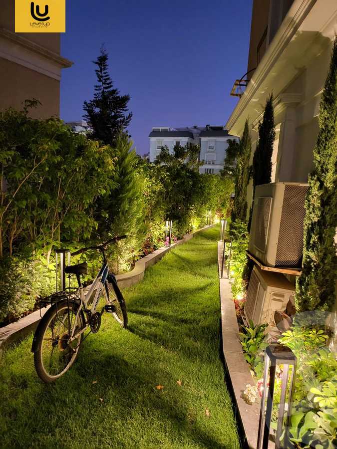 https://aqarmap.com.eg/en/listing/6135586-for-sale-cairo-new-cairo-compounds-mountain-view-hyde-park