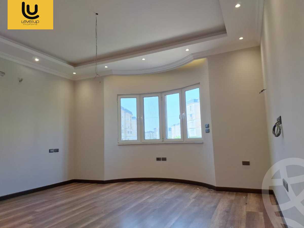https://aqarmap.com.eg/en/listing/6135633-for-rent-cairo-new-cairo-compounds-mountain-view-hyde-park