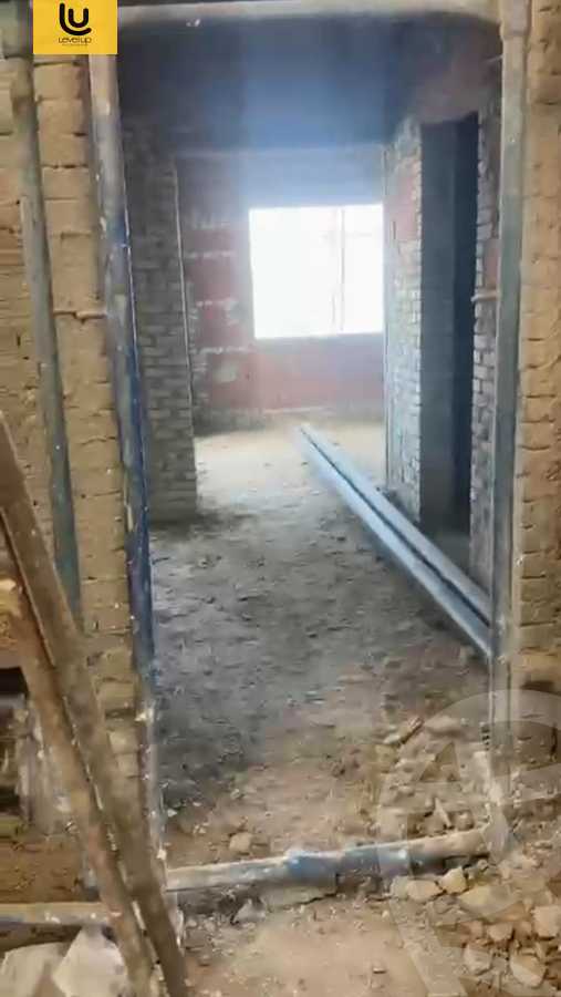 https://aqarmap.com.eg/ar/listing/6138469-for-sale-cairo-new-cairo-compounds-mountain-view-hyde-park