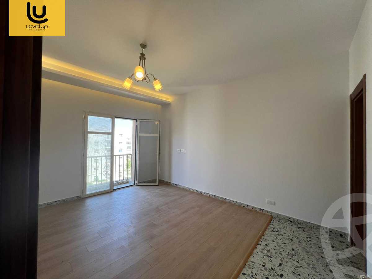 https://aqarmap.com.eg/ar/listing/6178163-for-rent-cairo-new-cairo-compounds-hyde-park-centre-ville-hyde-park