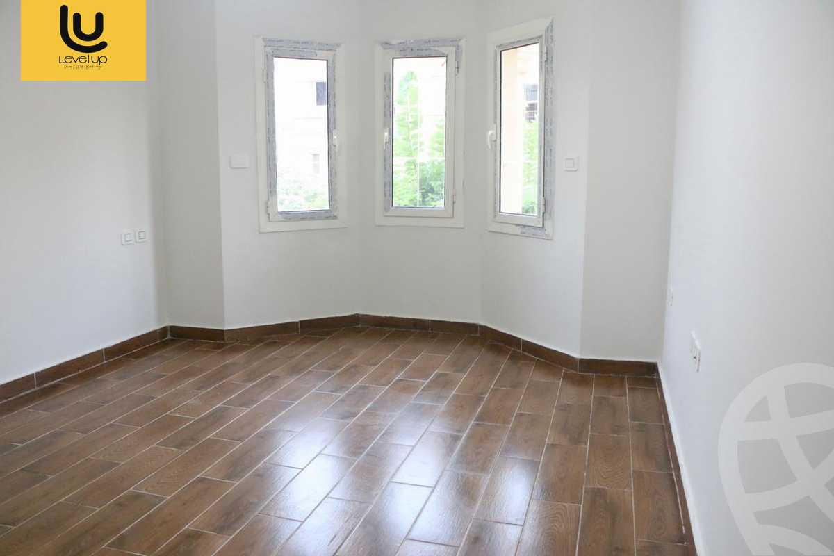 https://aqarmap.com.eg/en/listing/6257045-for-rent-cairo-new-cairo-compounds-mountain-view-hyde-park