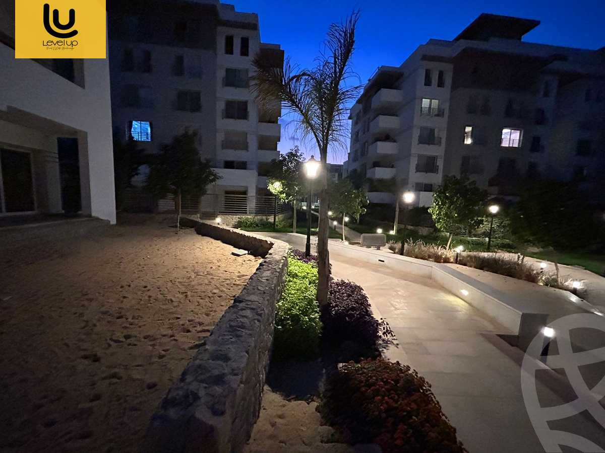 https://aqarmap.com.eg/ar/listing/6259229-for-sale-cairo-new-cairo-compounds-hyde-park-park-corner-hyde-park