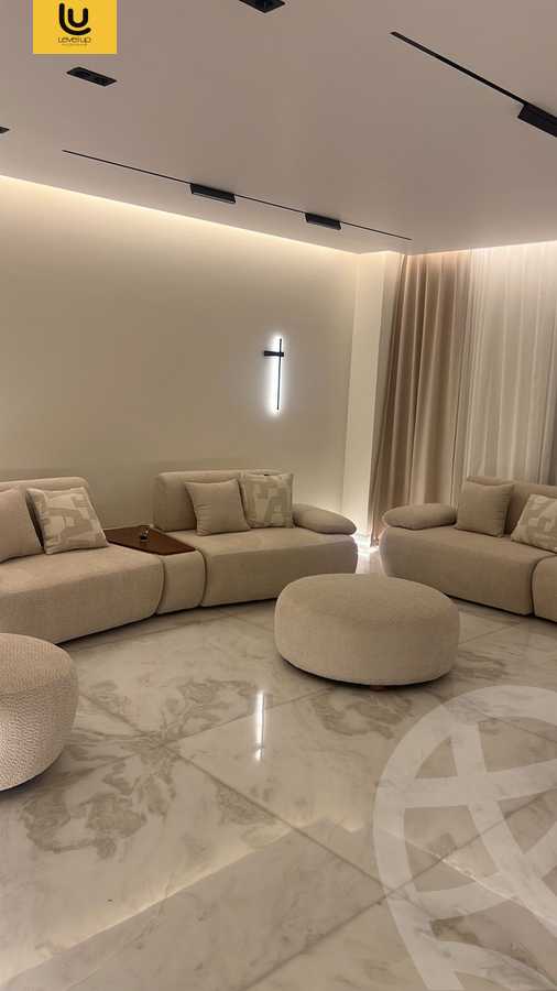 https://aqarmap.com.eg/ar/listing/6259714-for-rent-cairo-new-cairo-compounds-hyde-park-centre-ville-hyde-park