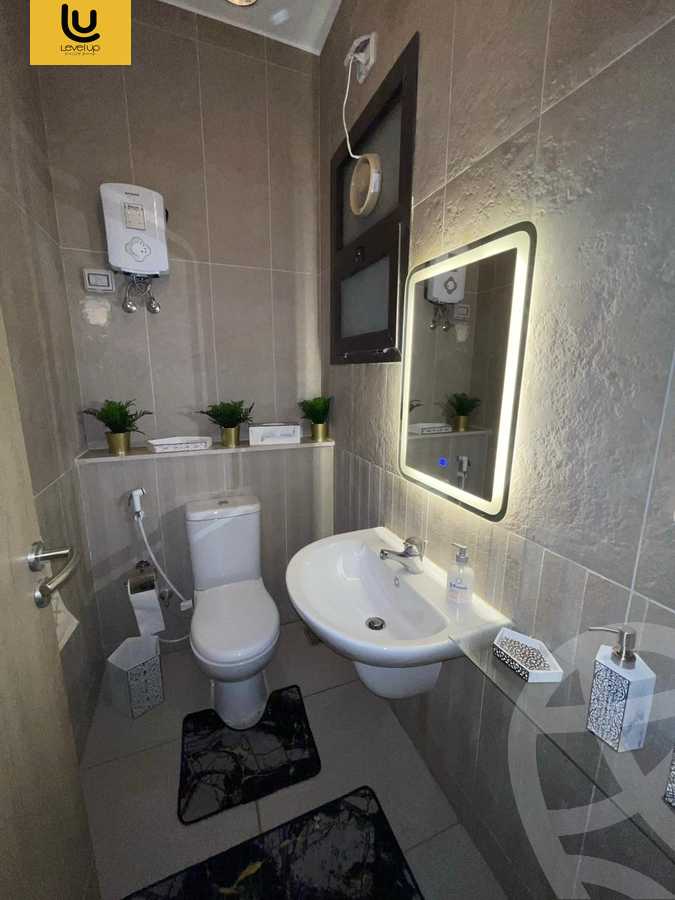 https://aqarmap.com.eg/en/listing/6262169-for-sale-cairo-new-cairo-compounds-fifth-square