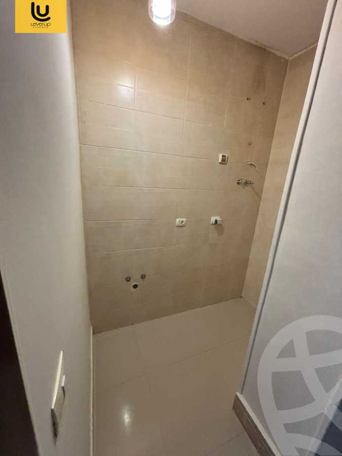 https://aqarmap.com.eg/ar/listing/6265962-for-rent-cairo-new-cairo-compounds-hyde-park-cluster-1-hyde-park