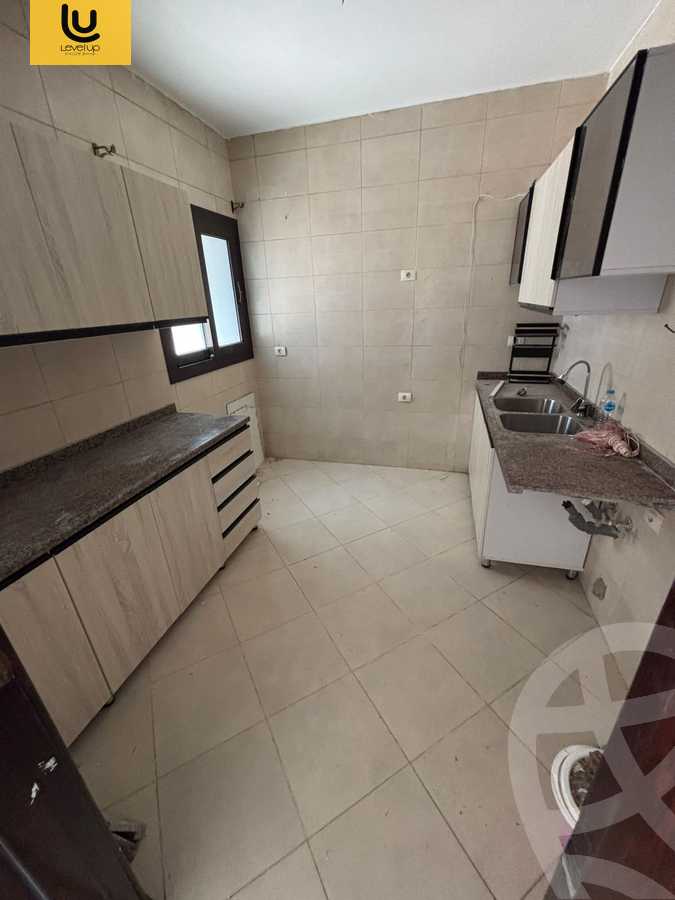 https://aqarmap.com.eg/ar/listing/6265962-for-rent-cairo-new-cairo-compounds-hyde-park-cluster-1-hyde-park