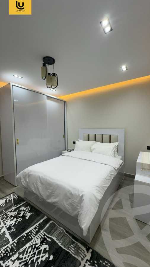 https://aqarmap.com.eg/ar/listing/6272600-for-rent-cairo-new-cairo-compounds-hyde-park-centre-ville-hyde-park