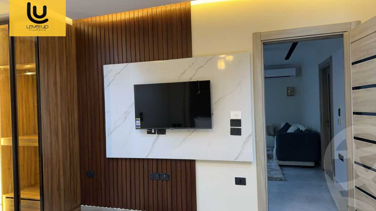 https://aqarmap.com.eg/ar/listing/6272600-for-rent-cairo-new-cairo-compounds-hyde-park-centre-ville-hyde-park