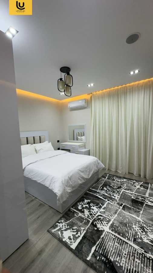 https://aqarmap.com.eg/ar/listing/6272600-for-rent-cairo-new-cairo-compounds-hyde-park-centre-ville-hyde-park