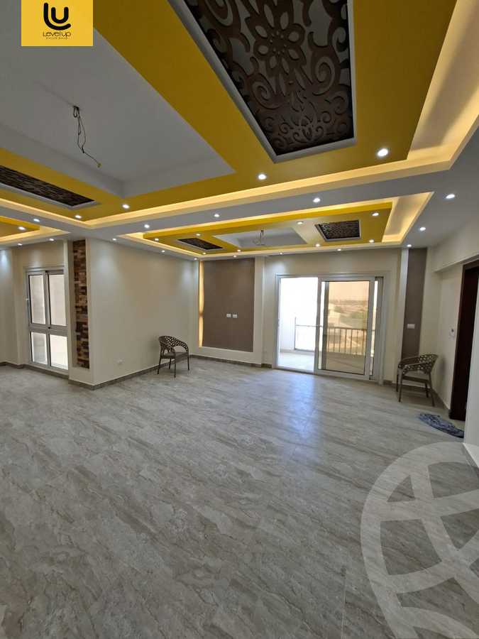 https://aqarmap.com.eg/ar/listing/6272643-for-rent-cairo-new-cairo-compounds-hyde-park-centre-ville-hyde-park