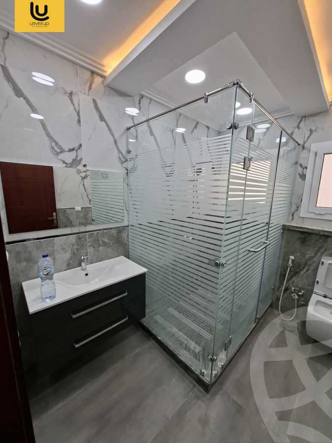 https://aqarmap.com.eg/ar/listing/6272643-for-rent-cairo-new-cairo-compounds-hyde-park-centre-ville-hyde-park