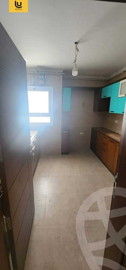 https://aqarmap.com.eg/en/listing/6277427-for-sale-cairo-new-cairo-compounds-hyde-park-centre-ville-hyde-park