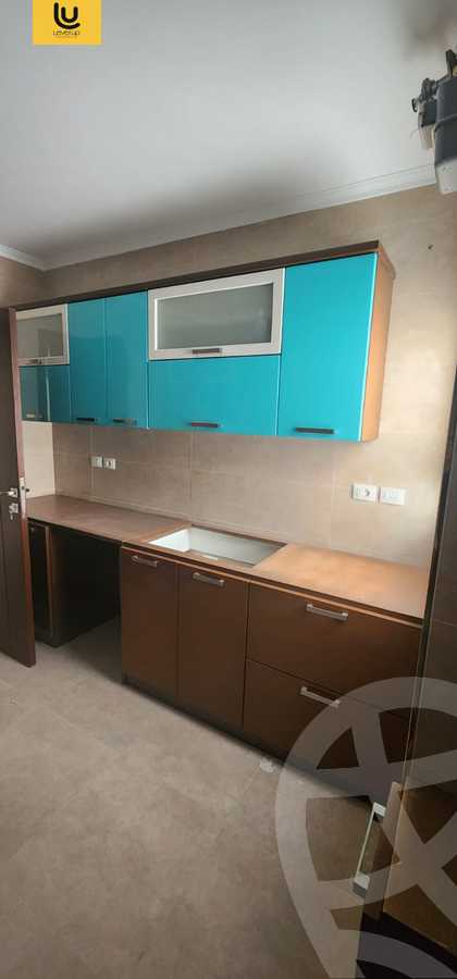 https://aqarmap.com.eg/en/listing/6277427-for-sale-cairo-new-cairo-compounds-hyde-park-centre-ville-hyde-park
