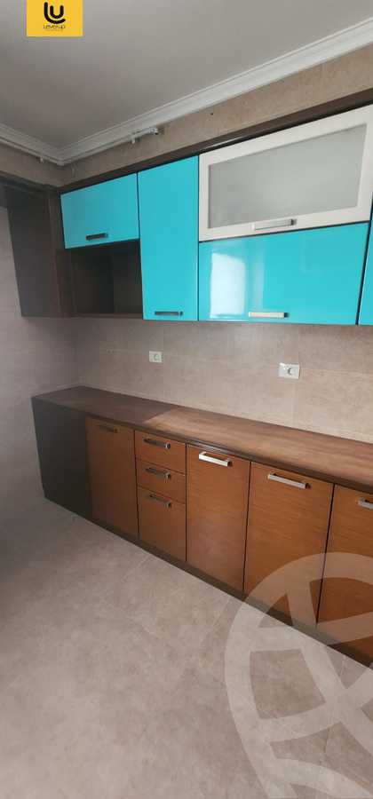 https://aqarmap.com.eg/en/listing/6277427-for-sale-cairo-new-cairo-compounds-hyde-park-centre-ville-hyde-park