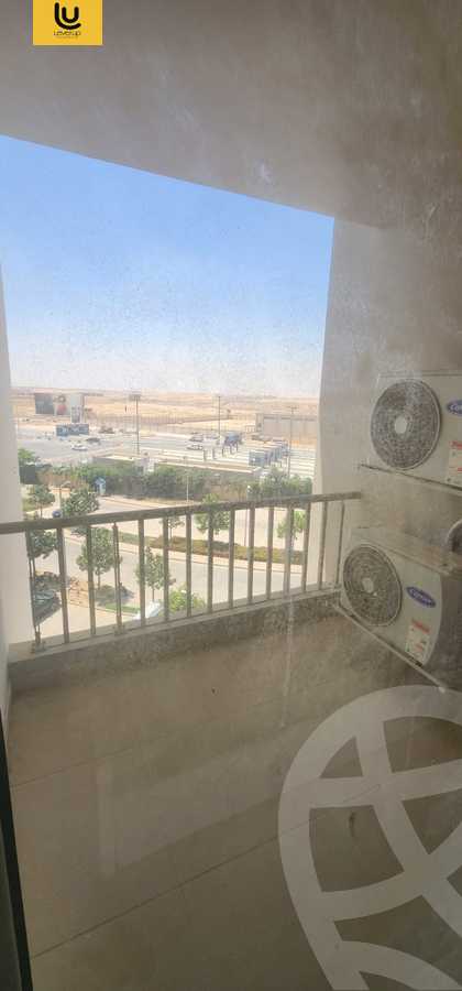 https://aqarmap.com.eg/en/listing/6277427-for-sale-cairo-new-cairo-compounds-hyde-park-centre-ville-hyde-park