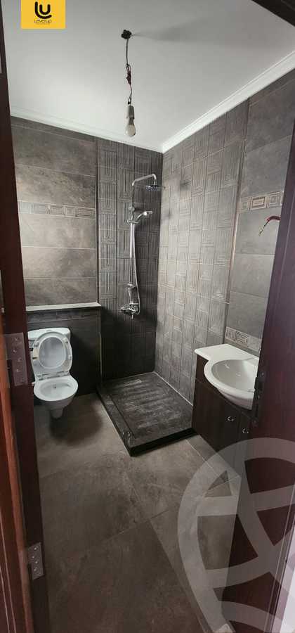 https://aqarmap.com.eg/en/listing/6277427-for-sale-cairo-new-cairo-compounds-hyde-park-centre-ville-hyde-park