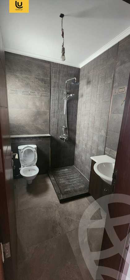 https://aqarmap.com.eg/en/listing/6277427-for-sale-cairo-new-cairo-compounds-hyde-park-centre-ville-hyde-park