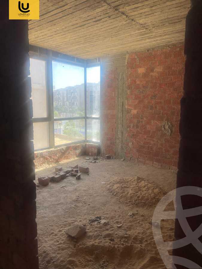 https://aqarmap.com.eg/ar/listing/6277746-for-sale-cairo-new-cairo-compounds-moon-valley-2