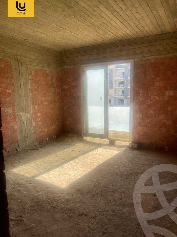 https://aqarmap.com.eg/ar/listing/6277746-for-sale-cairo-new-cairo-compounds-moon-valley-2