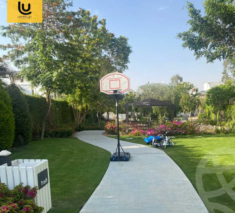 https://aqarmap.com.eg/ar/listing/6286077-for-rent-cairo-new-cairo-compounds-mountain-view-hyde-park