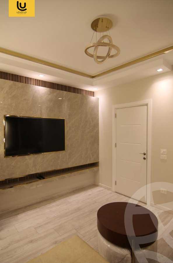 https://aqarmap.com.eg/en/listing/6313117-for-sale-cairo-new-cairo-compounds-hyde-park-centre-ville-hyde-park
