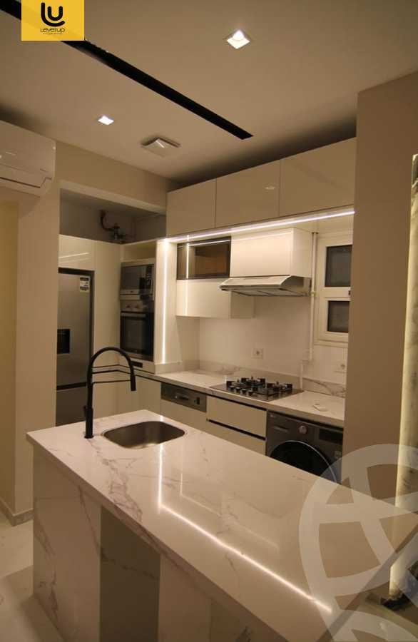 https://aqarmap.com.eg/en/listing/6313117-for-sale-cairo-new-cairo-compounds-hyde-park-centre-ville-hyde-park