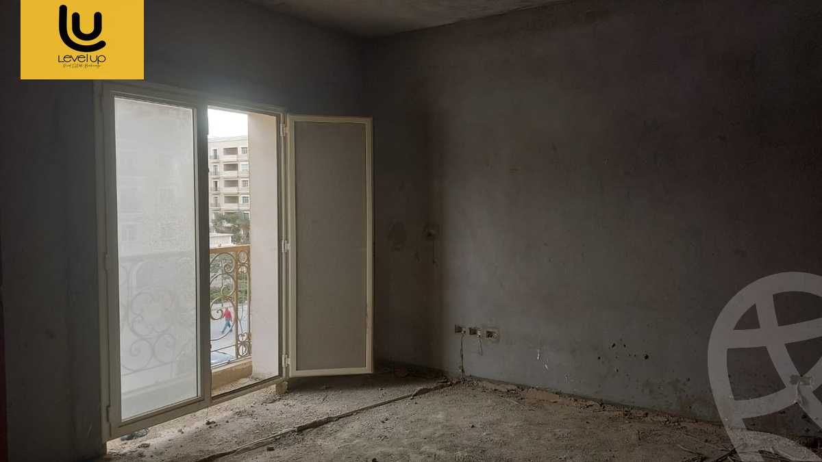 https://aqarmap.com.eg/en/listing/6313768-for-sale-cairo-new-cairo-compounds-hyde-park-centre-ville-hyde-park