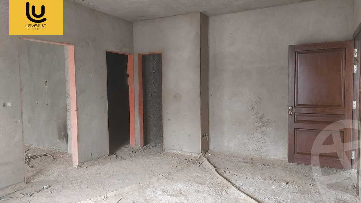 https://aqarmap.com.eg/en/listing/6313768-for-sale-cairo-new-cairo-compounds-hyde-park-centre-ville-hyde-park