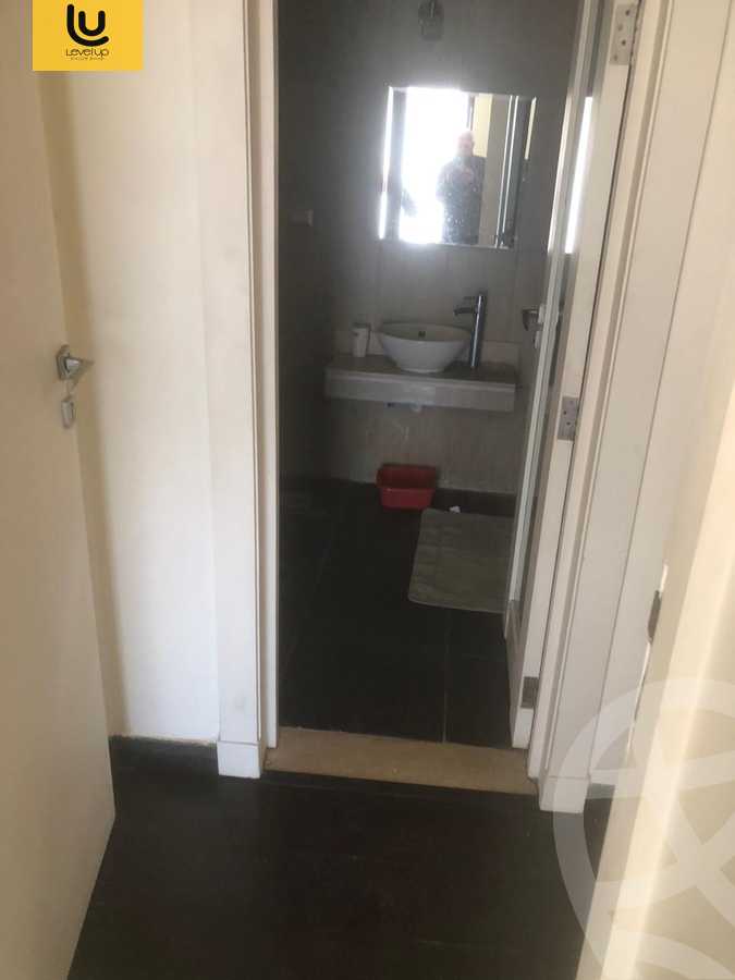 https://aqarmap.com.eg/en/listing/6359143-for-sale-cairo-new-cairo-compounds-kmbwnd-dh-fyldj-blm-hylz