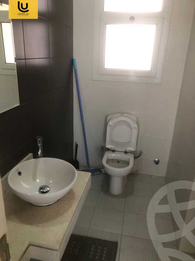https://aqarmap.com.eg/en/listing/6359143-for-sale-cairo-new-cairo-compounds-kmbwnd-dh-fyldj-blm-hylz