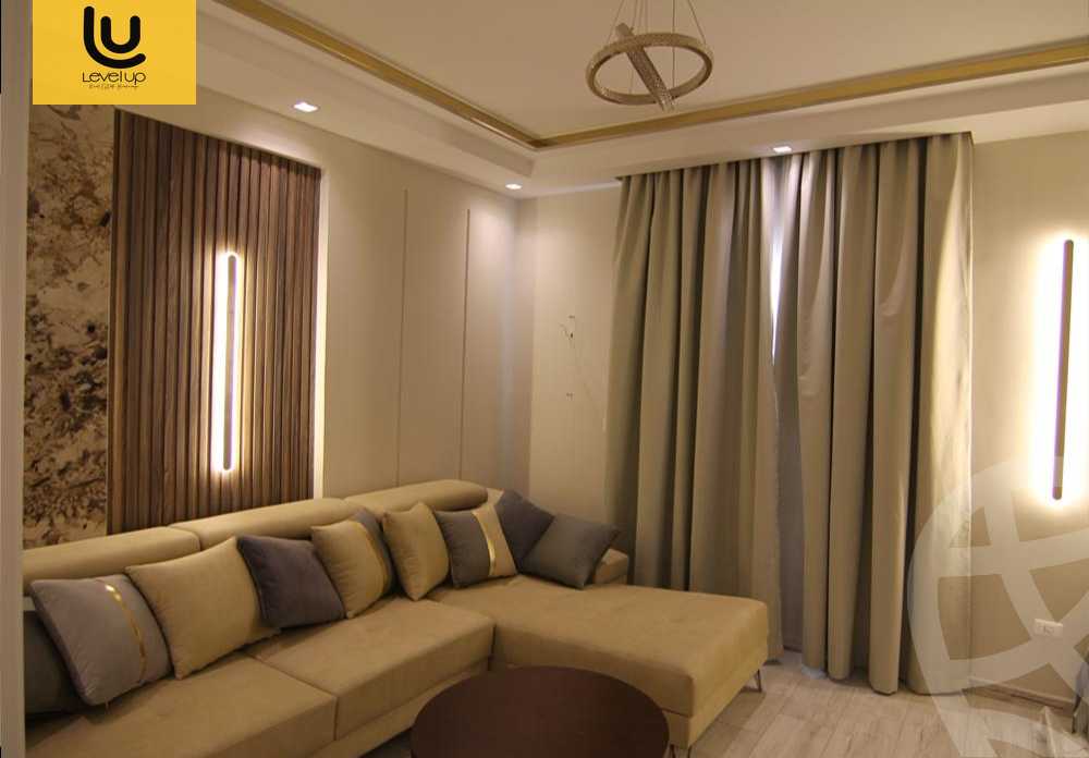 https://aqarmap.com.eg/en/listing/6376473-for-sale-cairo-new-cairo-compounds-hyde-park-park-corner-hyde-park