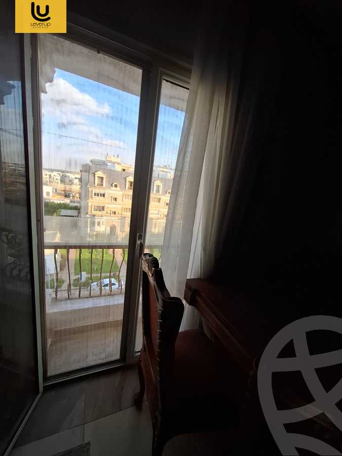 https://aqarmap.com.eg/ar/listing/6418576-for-sale-cairo-new-cairo-compounds-mountain-view-hyde-park
