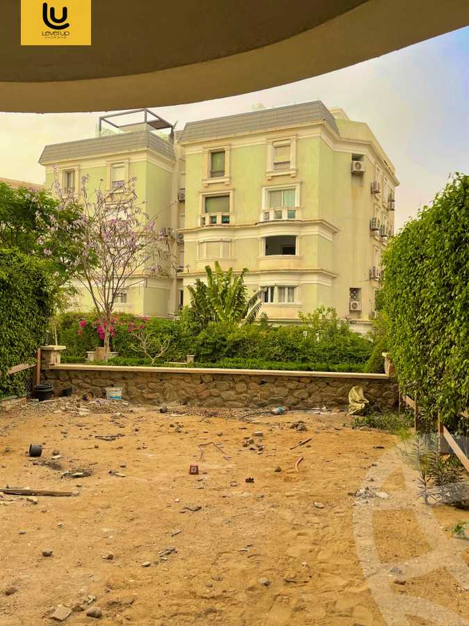 https://aqarmap.com.eg/en/listing/6418636-for-sale-cairo-new-cairo-compounds-mountain-view-hyde-park