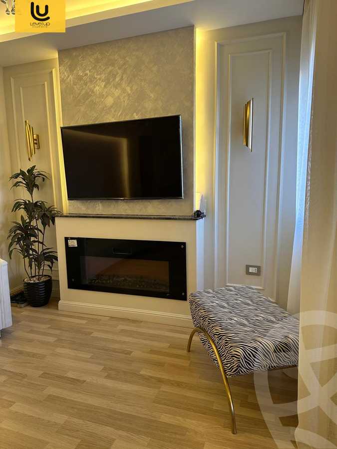 https://aqarmap.com.eg/en/listing/6421178-for-sale-cairo-new-cairo-compounds-mountain-view-hyde-park