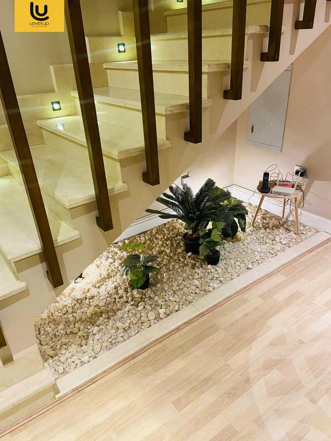 https://aqarmap.com.eg/en/listing/6421178-for-sale-cairo-new-cairo-compounds-mountain-view-hyde-park