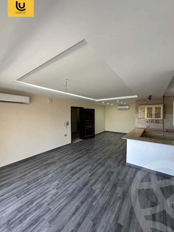 https://aqarmap.com.eg/en/listing/6421296-for-sale-cairo-new-cairo-compounds-hyde-park-centre-ville-hyde-park