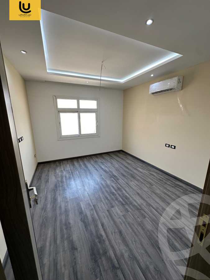 https://aqarmap.com.eg/en/listing/6421296-for-sale-cairo-new-cairo-compounds-hyde-park-centre-ville-hyde-park