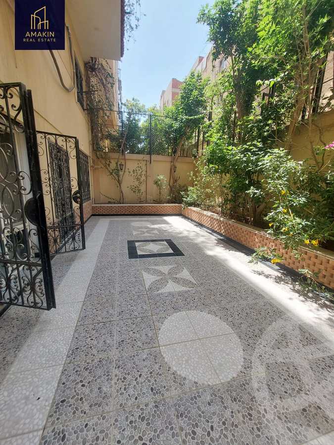 https://aqarmap.com.eg/en/listing/6206187-for-sale-cairo-6th-of-october-el-ahyaa-neighborhood-2nd-divided-from-al-kafrawei-st