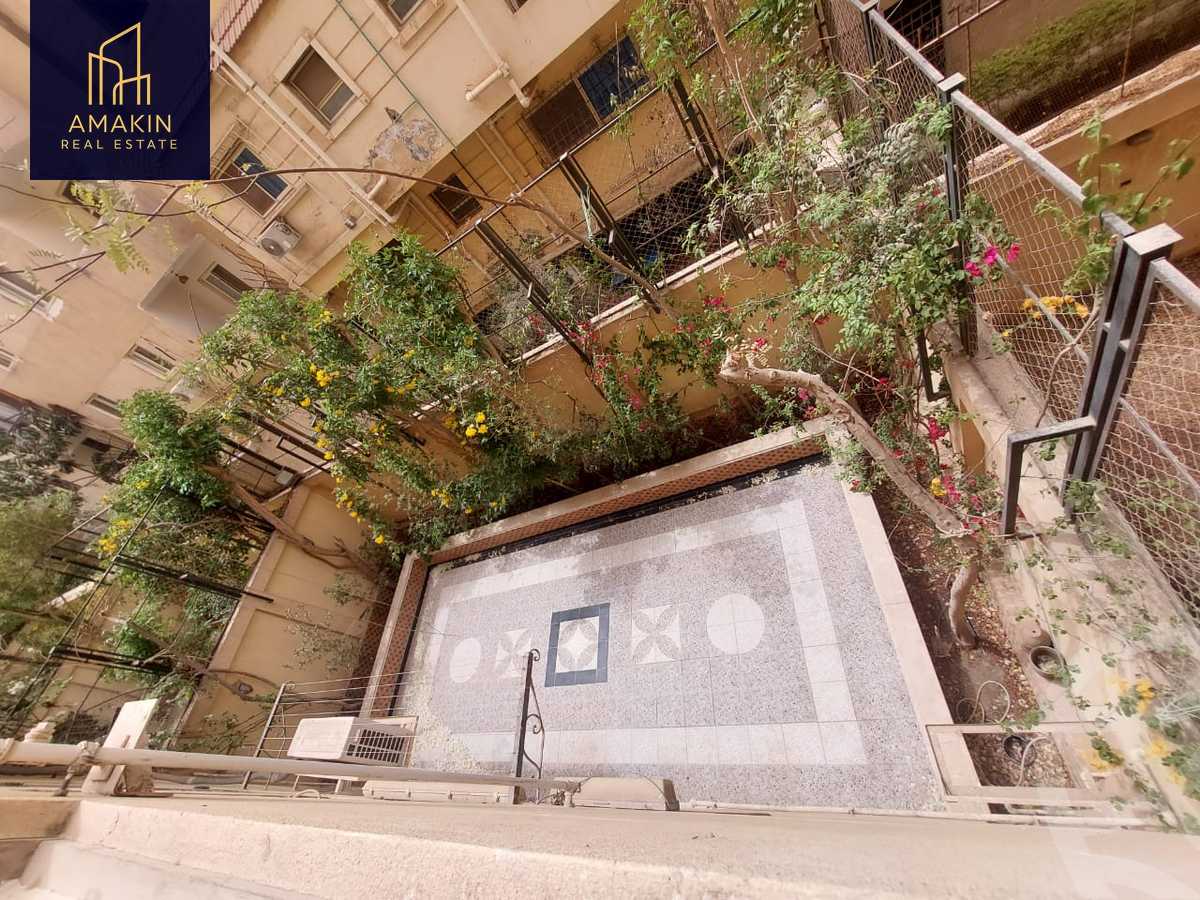 https://aqarmap.com.eg/en/listing/6206187-for-sale-cairo-6th-of-october-el-ahyaa-neighborhood-2nd-divided-from-al-kafrawei-st
